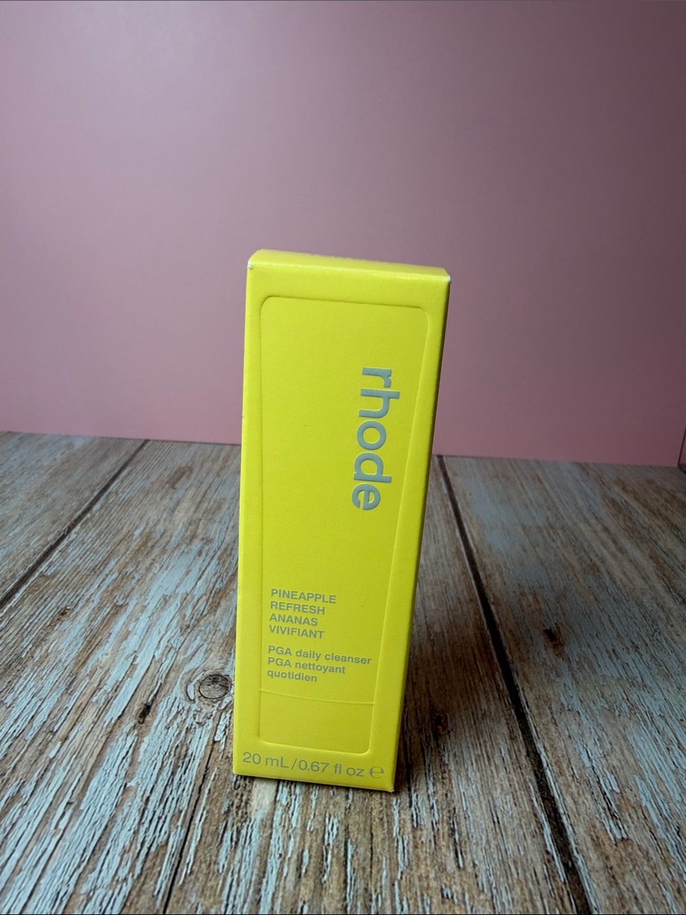 RHODE Pineapple Refresh Daily Cleanser - Bright Yellow
